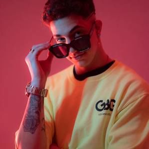 Meet your Posher, Jose